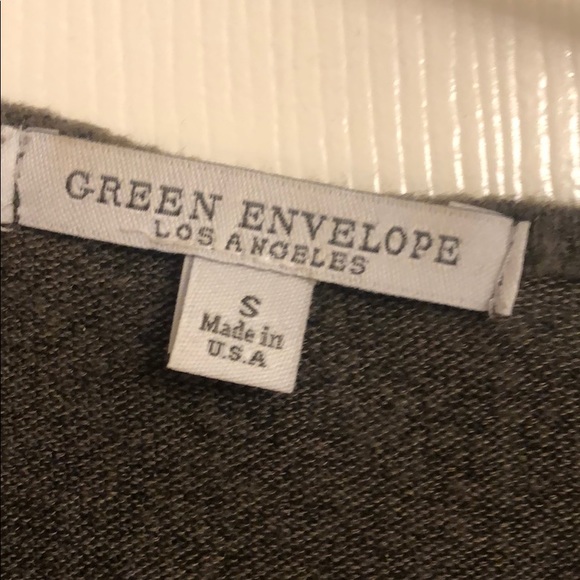 Sweater/shirt - Picture 2 of 2